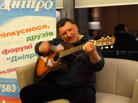 Музично-поетичні "Двері в зиму"